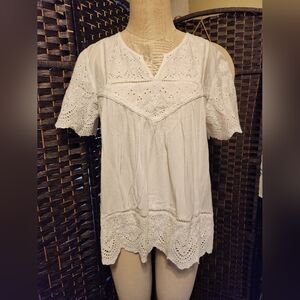 Knox Rose White Eyelet Blouse